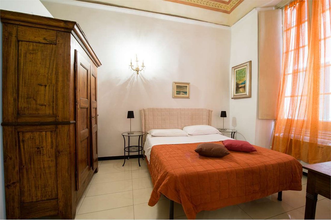 Apartment in Historic Center, Albenga, Liguria 4 - 12916484