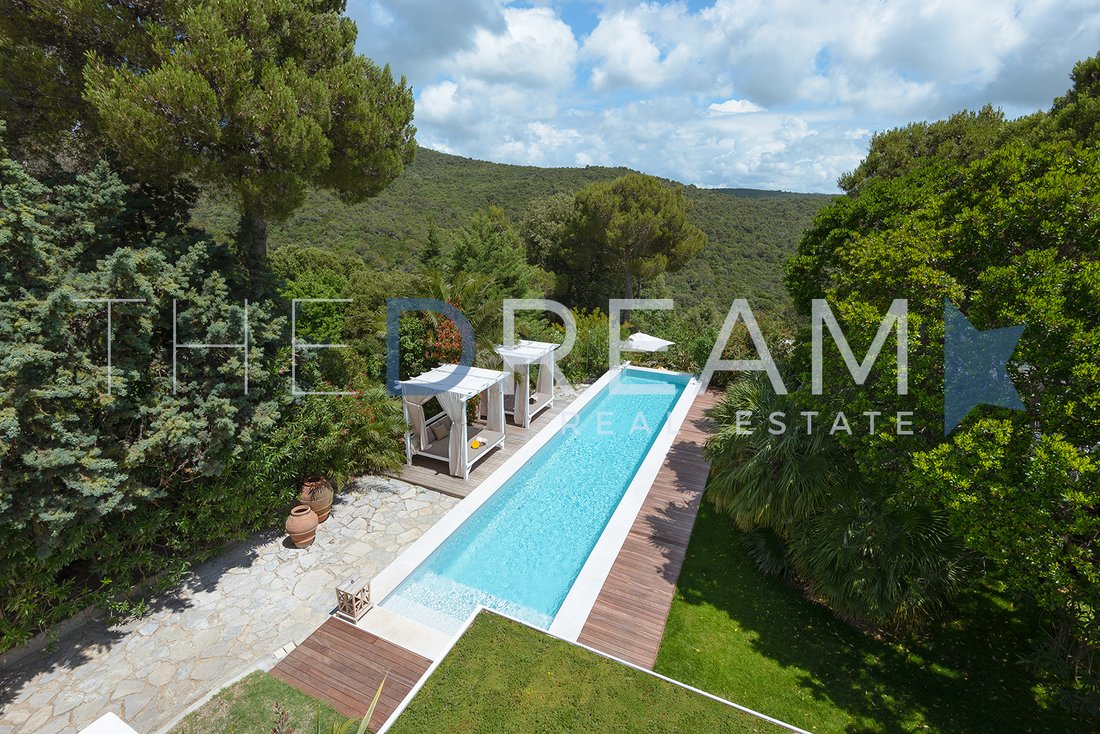 Villa in Livorno, Tuscany, Italy 2 - 12916806