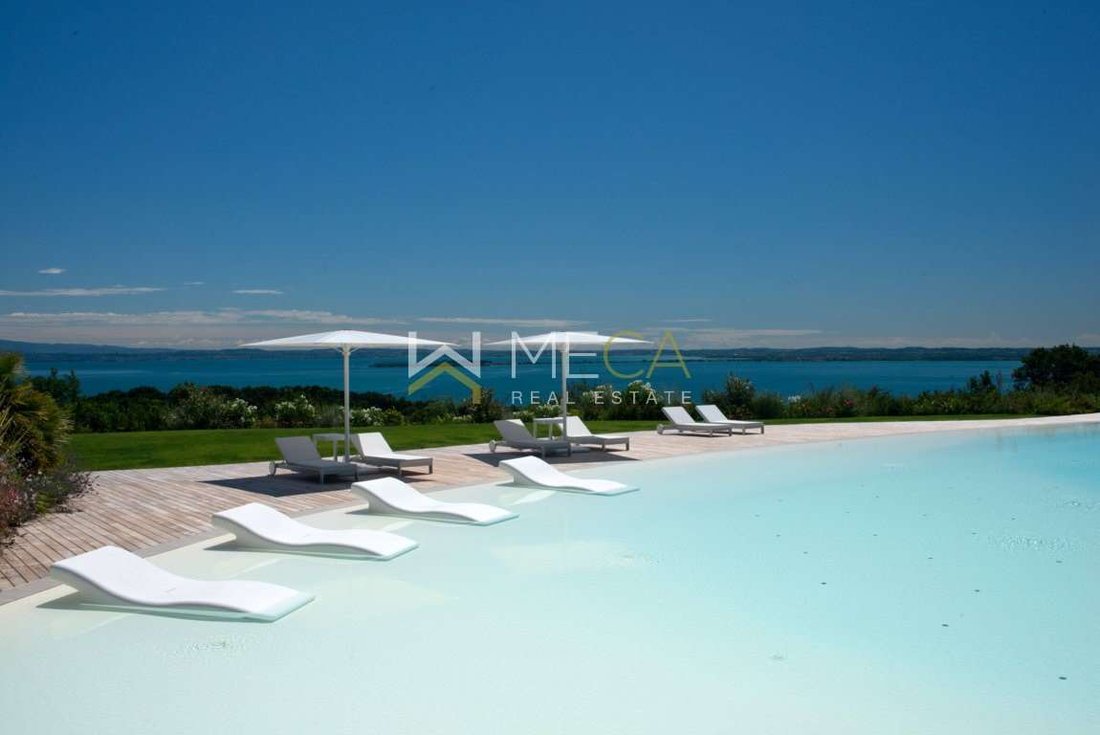 Apartment in Historic Center, Padenghe sul Garda, Lombardy 1 - 12916802