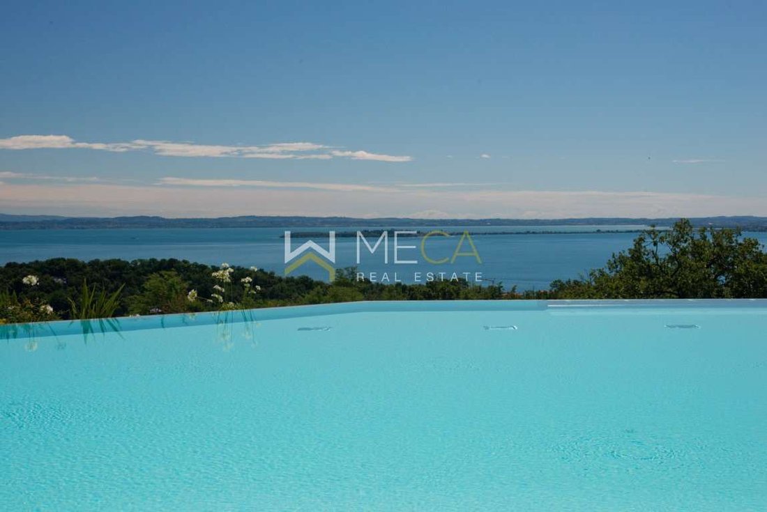 Apartment in Historic Center, Padenghe sul Garda, Lombardy 2 - 12916802