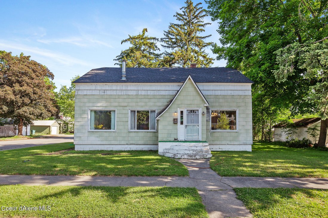 5 Bedrooms Single Family Detached In Harrison, Idaho, United States For