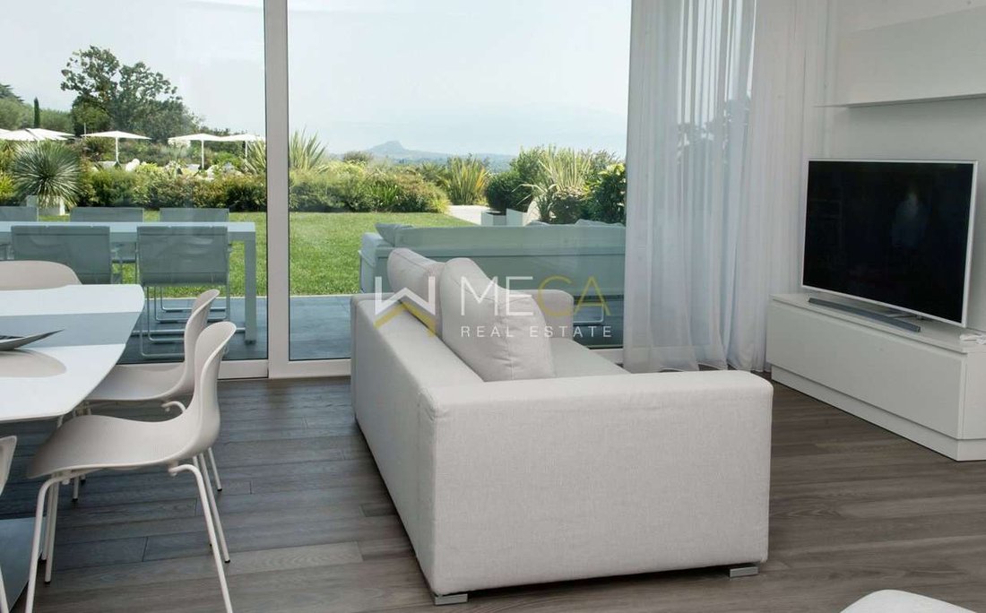 Apartment in Historic Center, Padenghe sul Garda, Lombardy 5 - 12916802