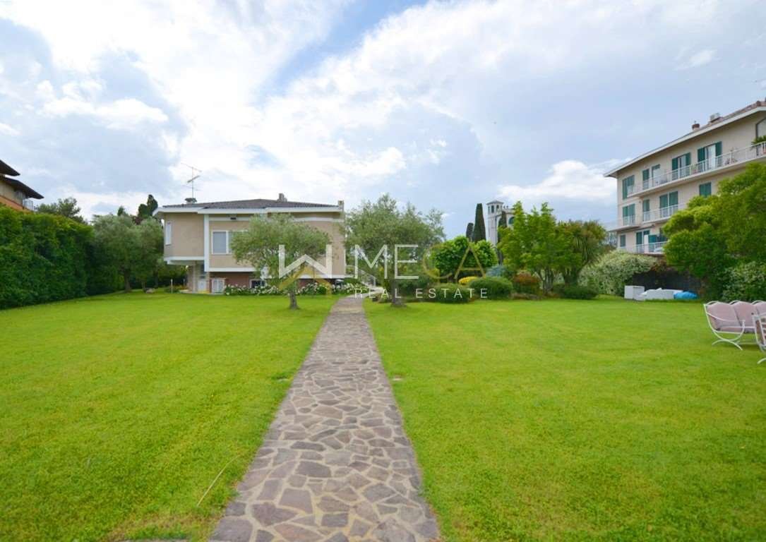 Villa in Center, Sirmione, Lombardy 5 - 12916914