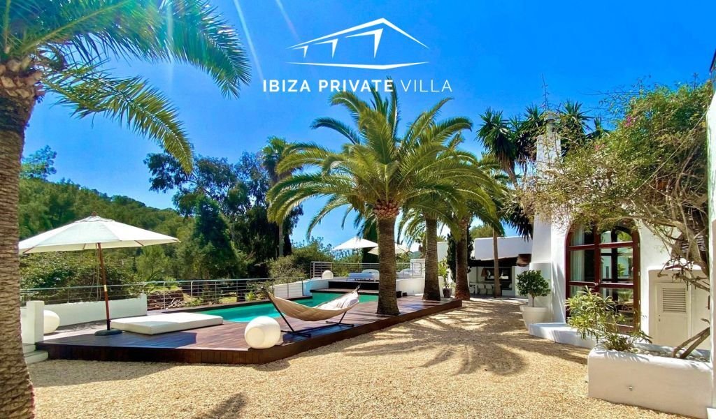 Villa in Sant Jordi de ses Salines, Sant Josep de sa Talaia, Balearic Islands 2 - 12932585