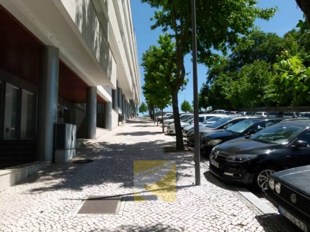 Triplex Apartment T1 9 In Edificio Platano, In Viseu, Viseu District