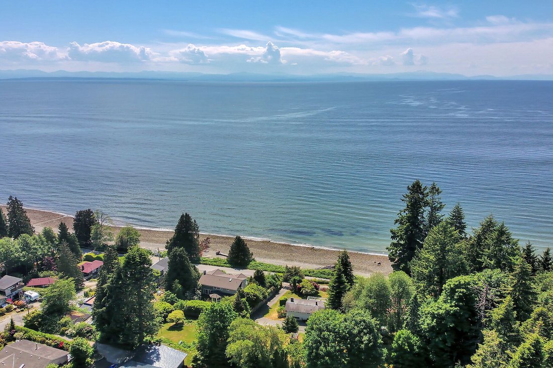 Gibsons, Sunshine Coast In Gibsons, British Columbia, Canada For Sale