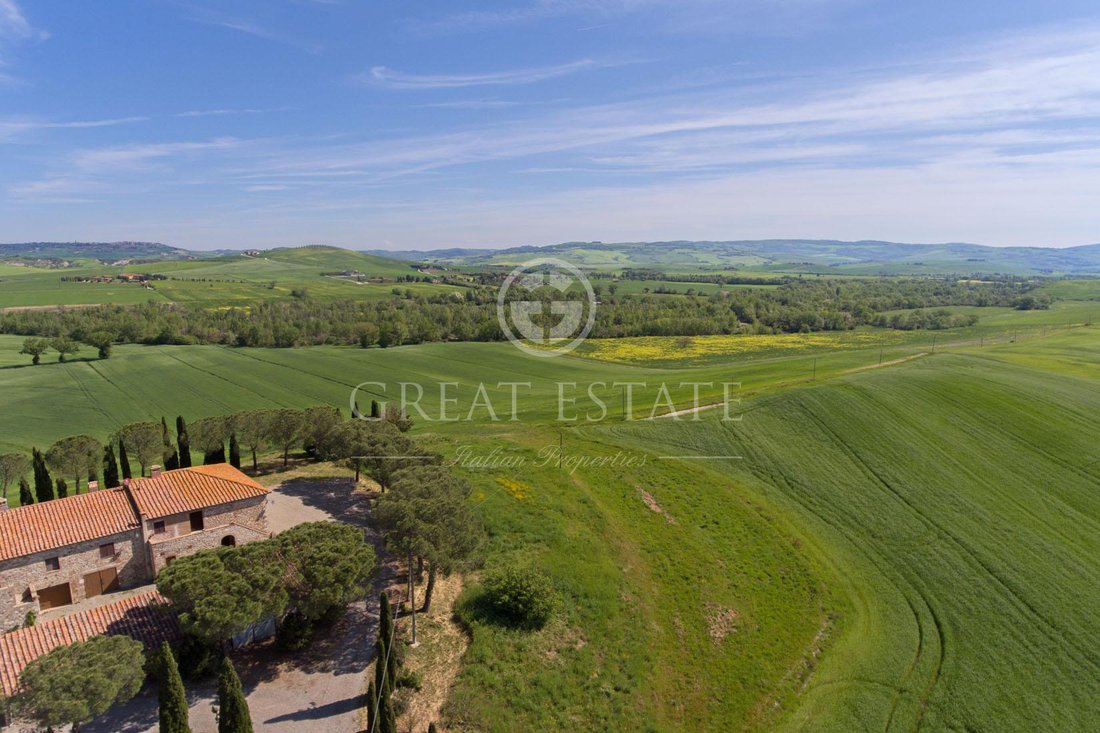 Estate in Castiglione d'Orcia, Tuscany, Italy 3 - 12918479