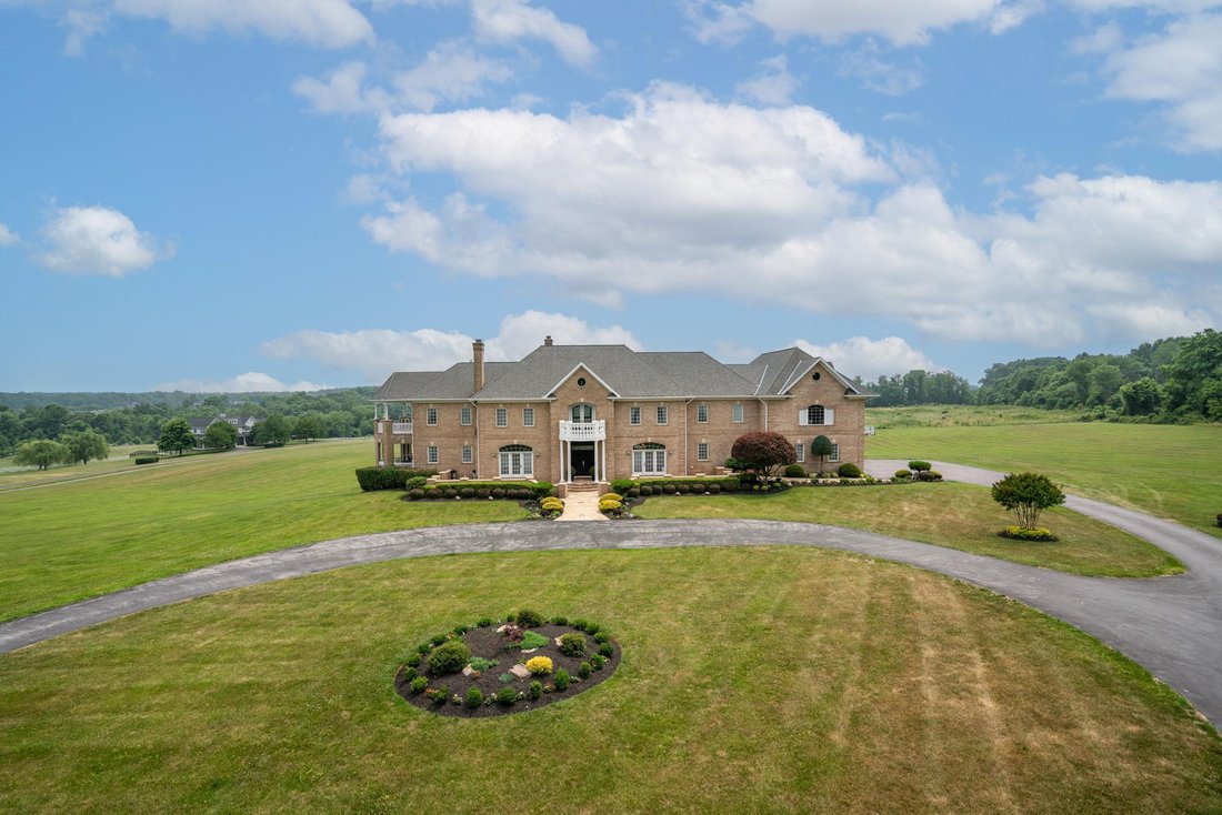 14950 Kelley Farm Dr In Germantown, Maryland, United States For Sale