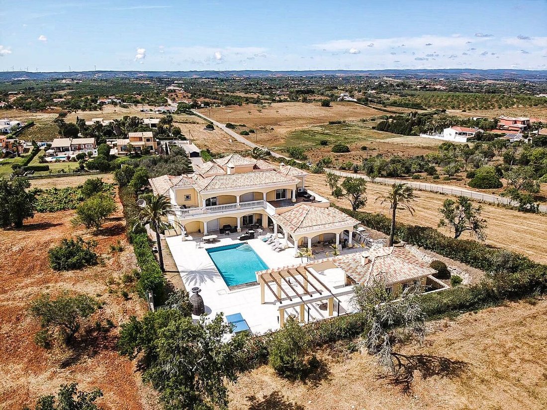 House in Praia da Luz, Algarve, Portugal 1 - 12919763