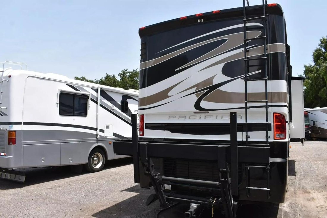 2008 Dodge Grand Caravan In Thonotosassa, Florida, United States For