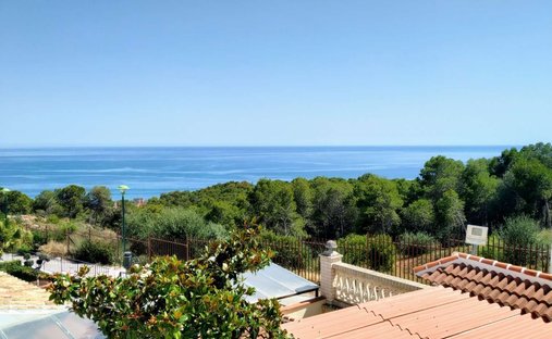 Chalet in Este, Malaga, Spain 1