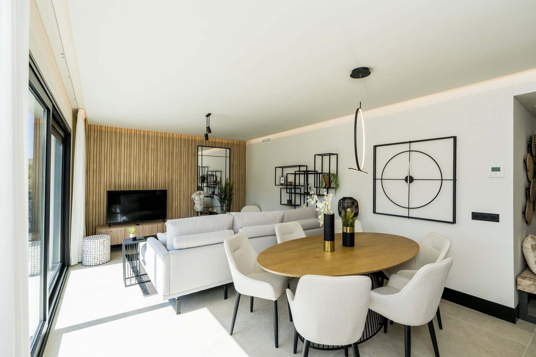 Apartment in Marbella, Andalusia, Spain 5 - 12921351