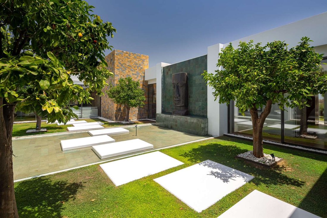 Villa in Benahavis, Andalusia, Spain 5 - 12922700