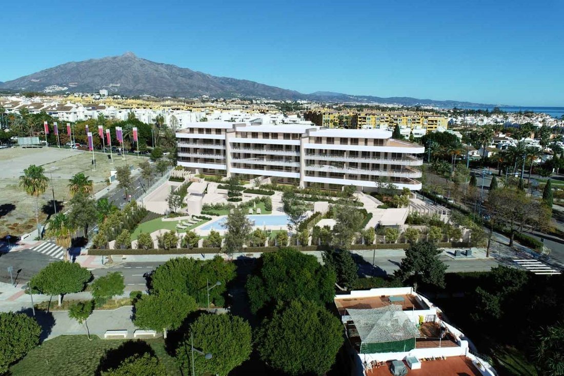 Apartment in Marbella, Andalusia, Spain 5 - 12921556