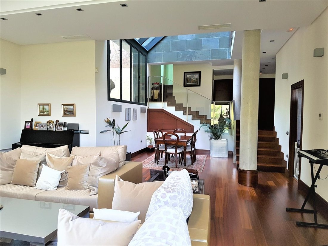 Villa in Este, Malaga, Spain 2 - 12921503