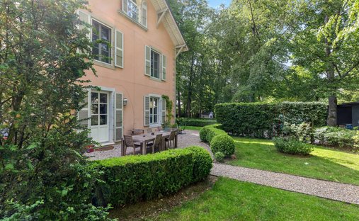 Castle for Sale in Versoix, Genève, Switzerland