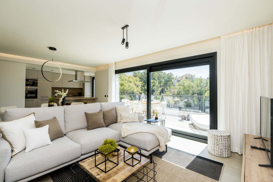 Apartment in Marbella, Andalusia, Spain 4 - 12921351