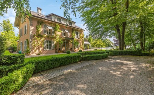 Castle for Sale in Versoix, Genève, Switzerland