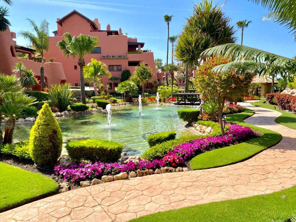 Apartment in Gualdalmansa, Estepona, Andalusia 4 - 12922676