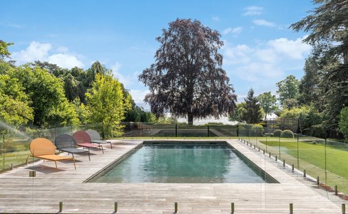 Castle for Sale in Versoix, Genève, Switzerland