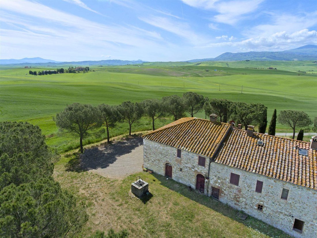 Magnificent Portion Of Farmhouse In Val In Castiglione D'orcia, Tuscany ...