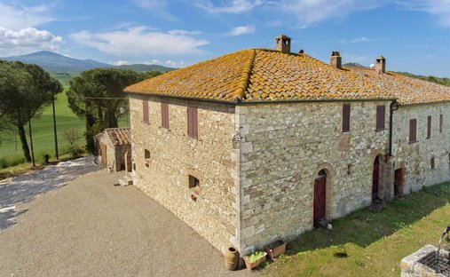 Country House in Castiglione d'Orcia, Tuscany, Italy 1