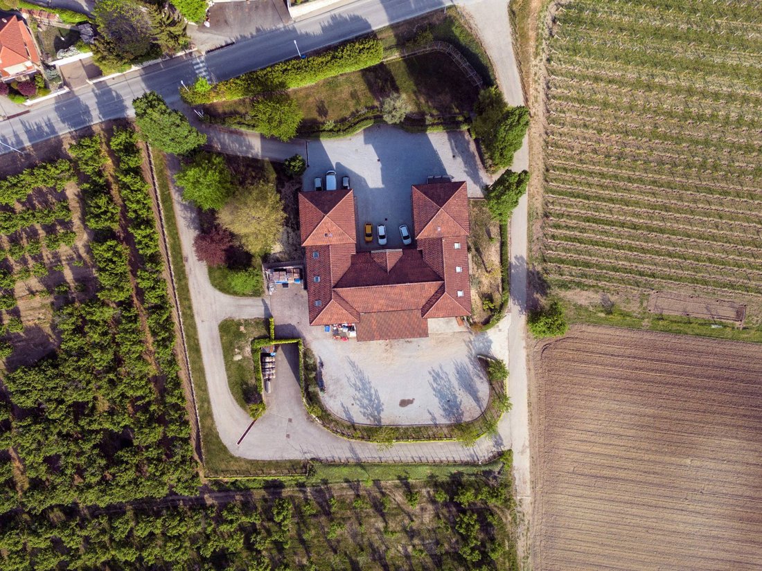 Country House in Alba, Piedmont, Italy 4 - 12928878