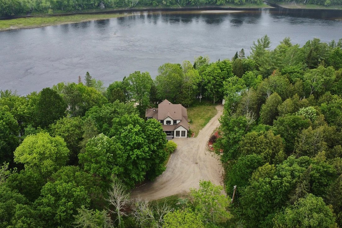 Gracefield (Outaouais) En Gracefield, Quebec, Canadá En Venta (12927074)