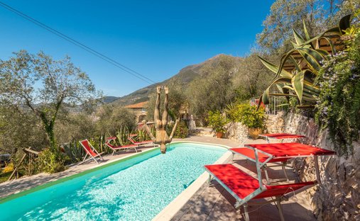 Country House in Camaiore, Tuscany, Italy 1