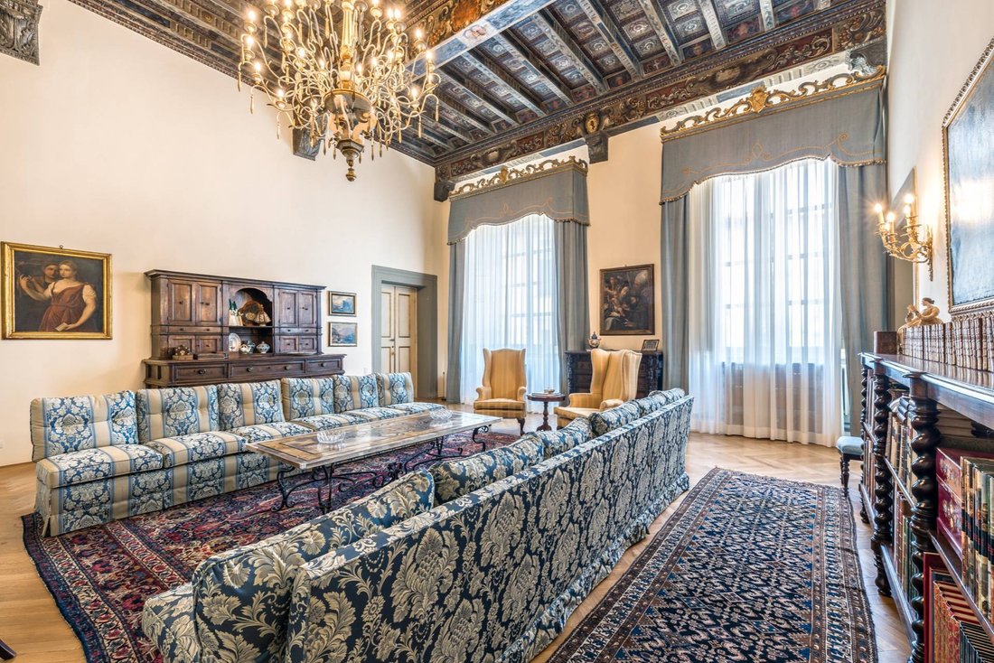 Apartment in Historic Center, Lucca, Tuscany 4 - 12928961