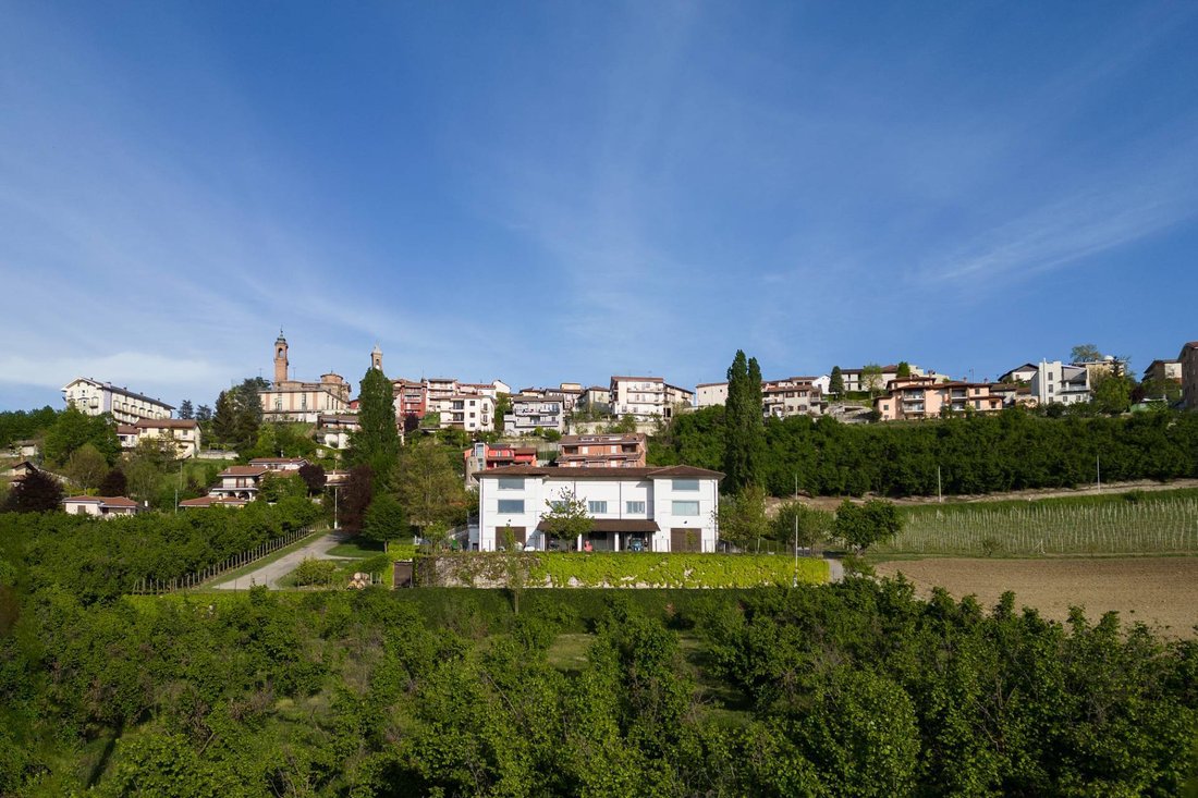 Country House in Alba, Piedmont, Italy 3 - 12928878