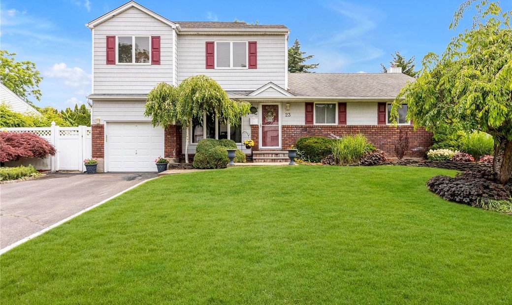 House Commack In Commack, New York, United States For Sale (12927257)