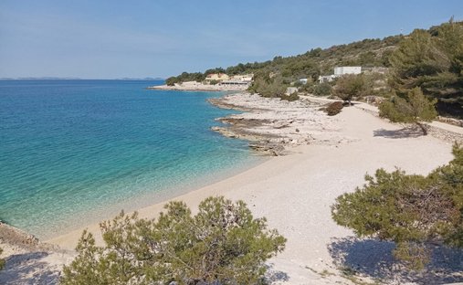 Land in Primosten Burnji, Sibenik-Knin County, Croatia 1