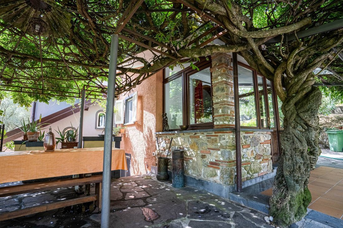 Villa in Camaiore, Tuscany, Italy 2 - 12929419