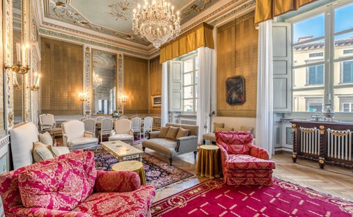 Apartment in Historic Center, Lucca, Tuscany 1