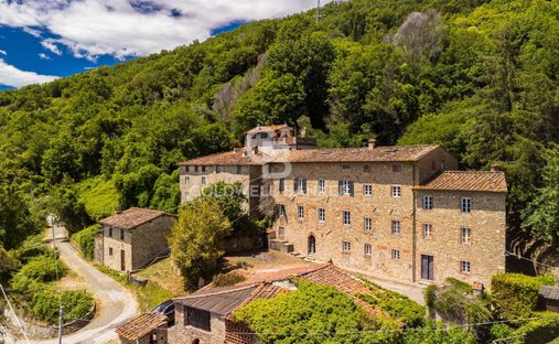 Villa a Lucca, Toscana, Italia 1