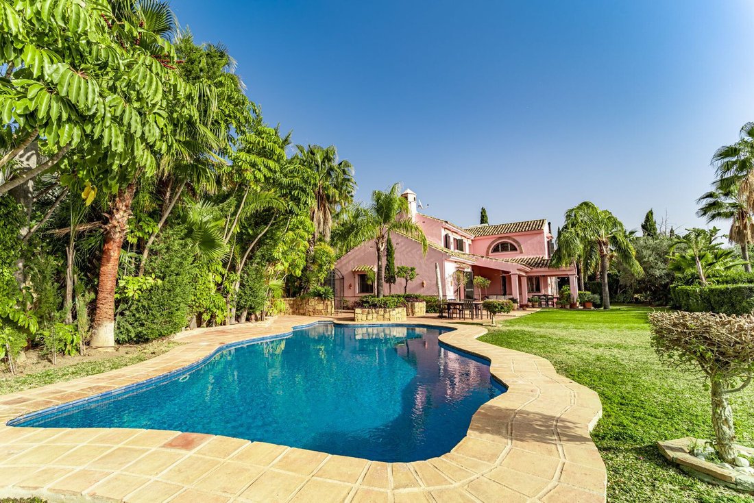 Villa in Benahavis, Andalusia, Spain 2 - 12929089