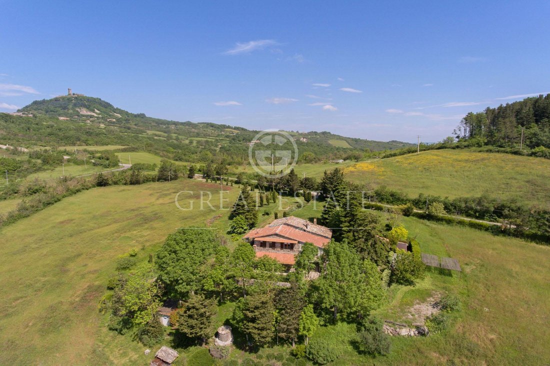 Estate in Radicofani, Tuscany, Italy 3 - 12927733
