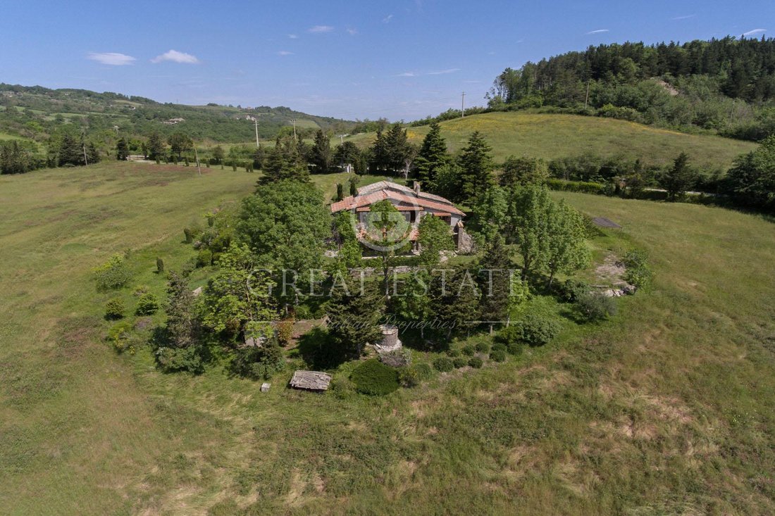 Estate in Radicofani, Tuscany, Italy 4 - 12927733