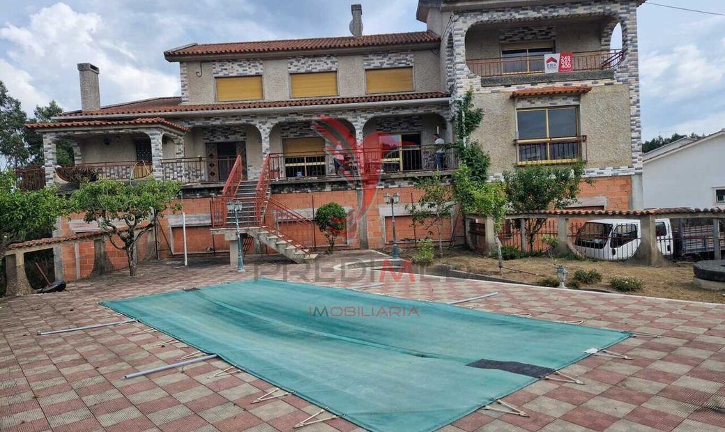 House With Excellent Indoor And Outdoor In Ourém, Santarém District, Portugal For Sale (12929012)