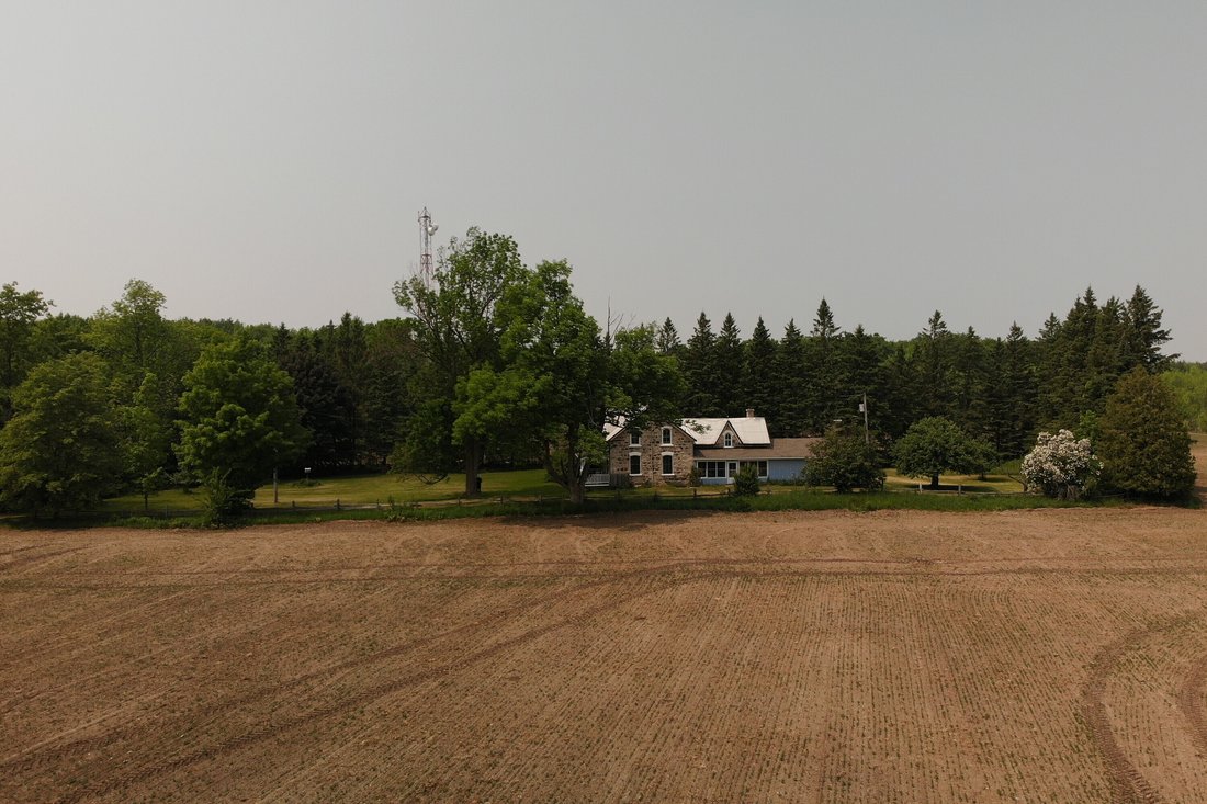 Charming Stone Country Home In Tara, Ontario, Canada For Sale (12926711)