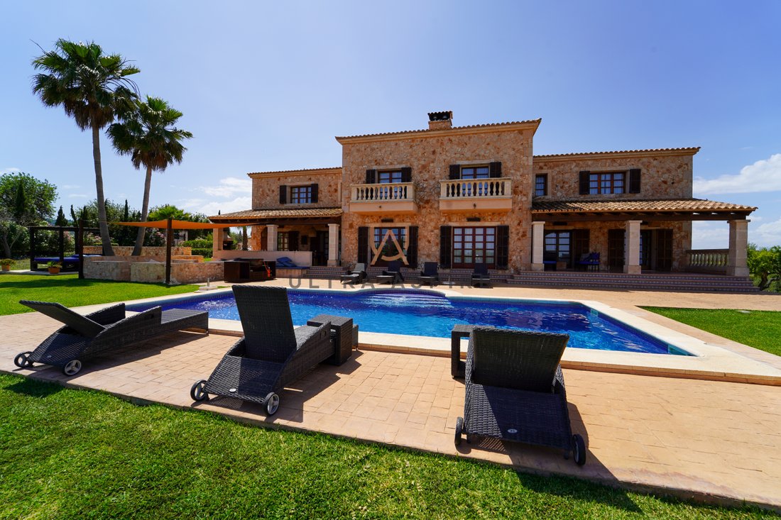 Villa in Manacor, Balearic Islands, Spain 2 - 12682799