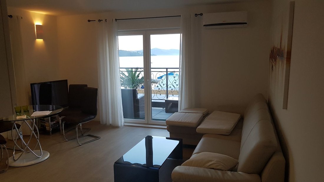 House in Okrug Gornji, Split-Dalmatia County, Croatia 3 - 12935141