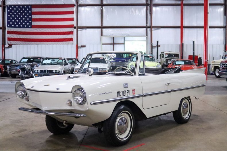 Cabriolet in Grand Rapids, Michigan, United States 1 - 12933021