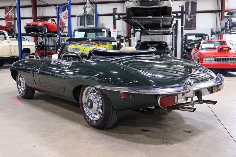 Cabriolet in Grand Rapids, Michigan, United States 5 - 12933164