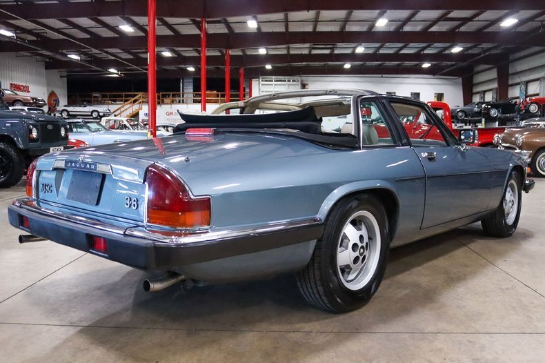 Coupe in Grand Rapids, Michigan, United States 5 - 12932969