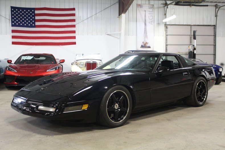 Coupe in Grand Rapids, Michigan, United States 1 - 12933059