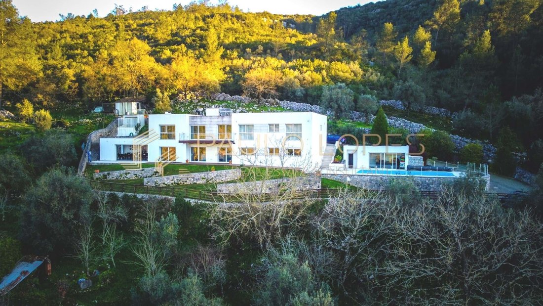 Villa in Alvados, Leiria District, Portugal 2 - 12930400