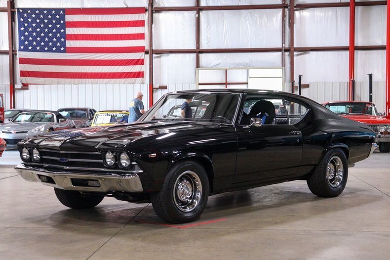 Coupe in Grand Rapids, Michigan, United States 1 - 12933206