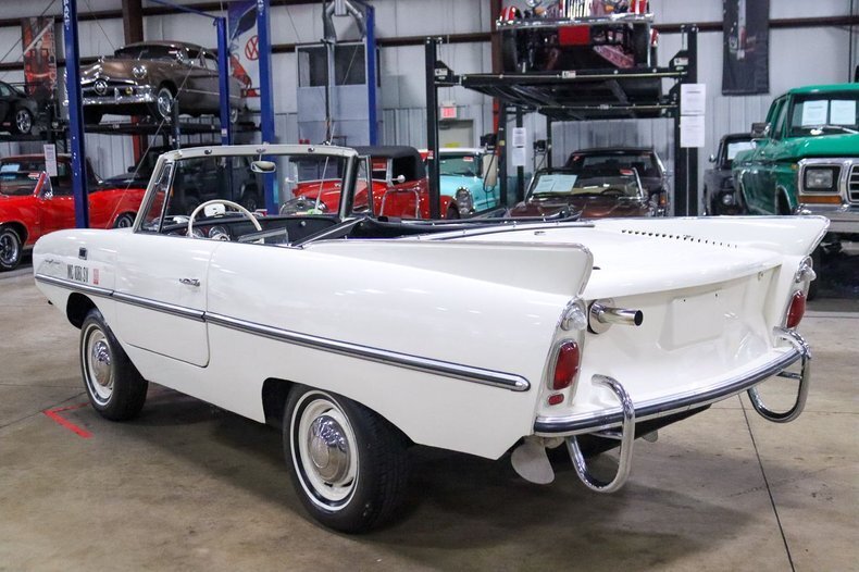 Cabriolet in Grand Rapids, Michigan, United States 3 - 12933021